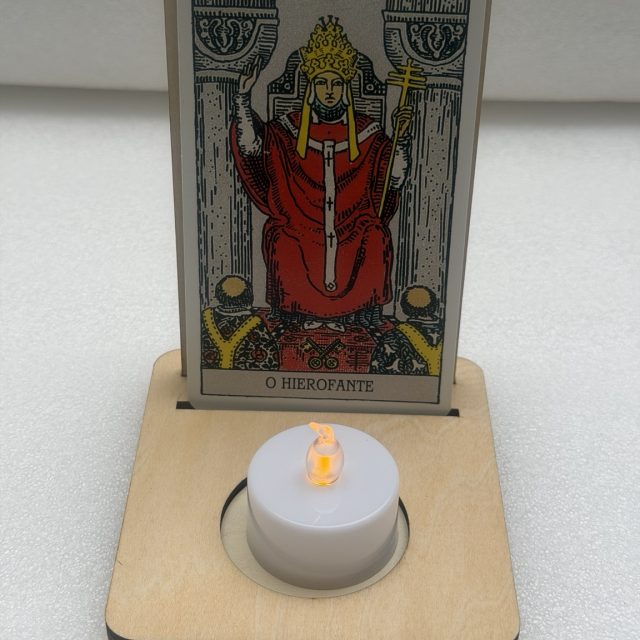 Suporte para Carta Tarot com Vela LED
